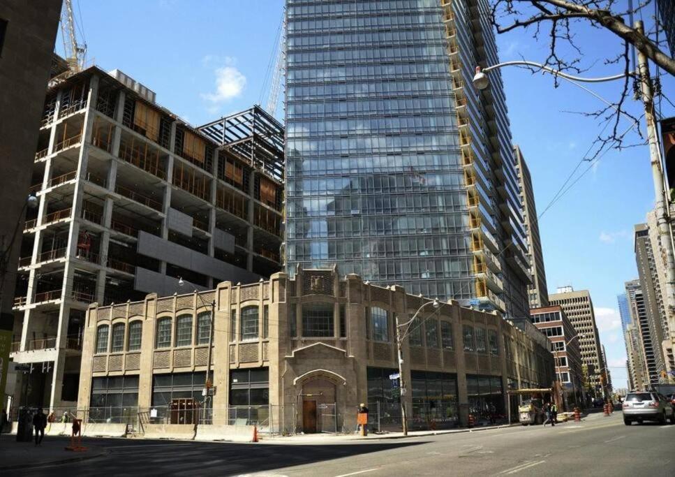 Stunning Condo With Fantastic View Of The City! Toronto Kültér fotó