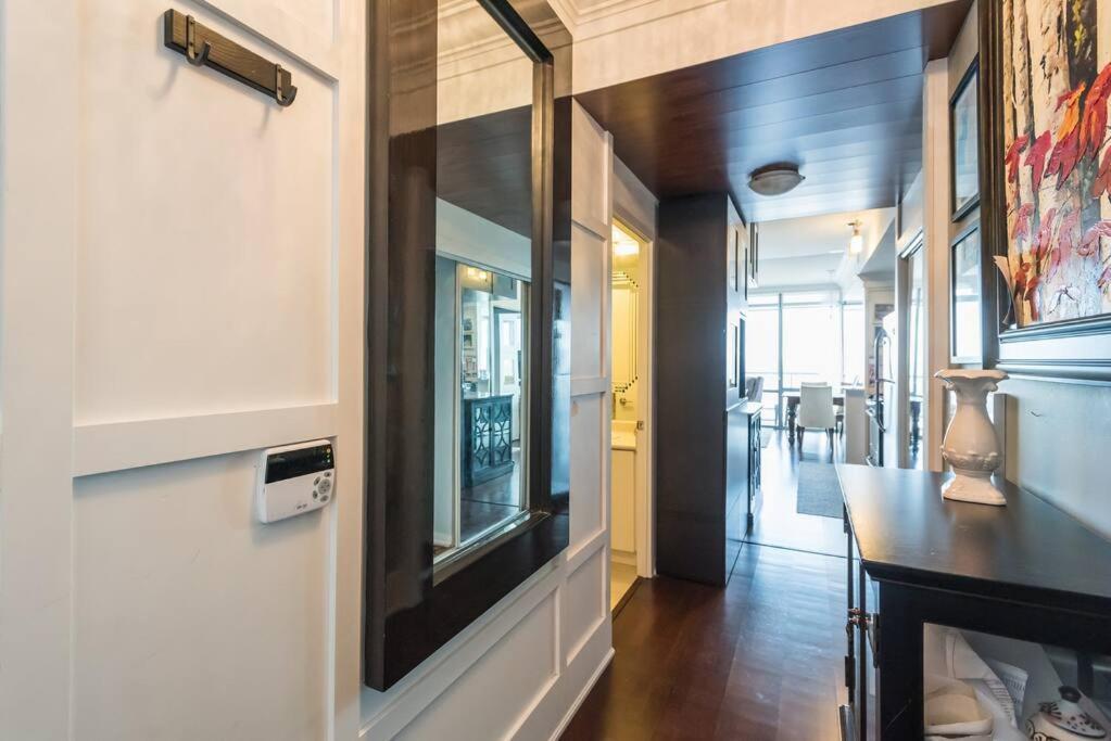 Stunning Condo With Fantastic View Of The City! Toronto Kültér fotó