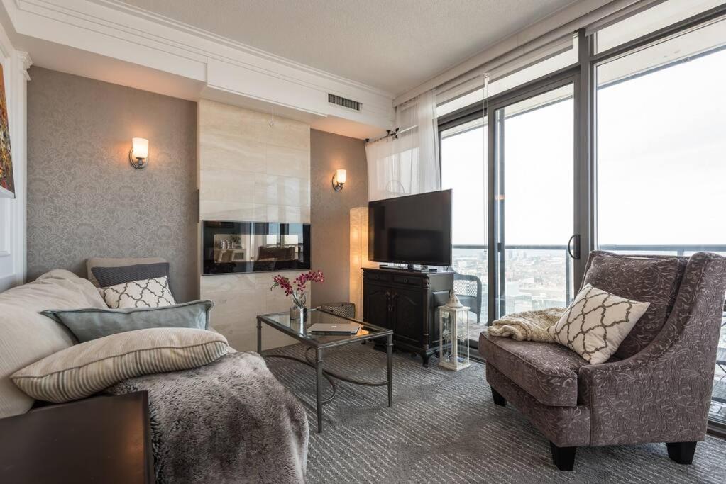 Stunning Condo With Fantastic View Of The City! Toronto Kültér fotó